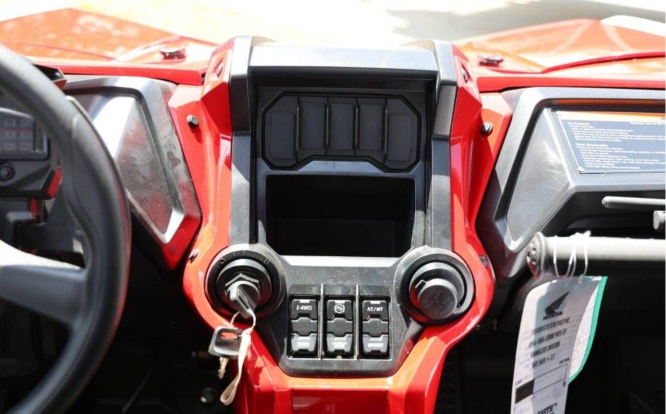 A photo of this 2026 Honda® Talon 1000R-4 FOX Live Valve