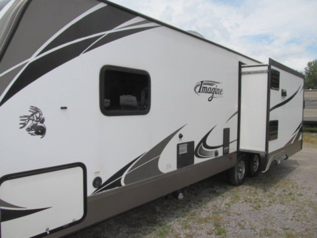 A photo of this 2016 Grand Design Imagine 2950RL