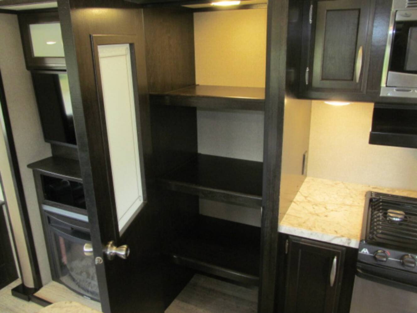 A photo of this 2016 Grand Design Imagine 2950RL