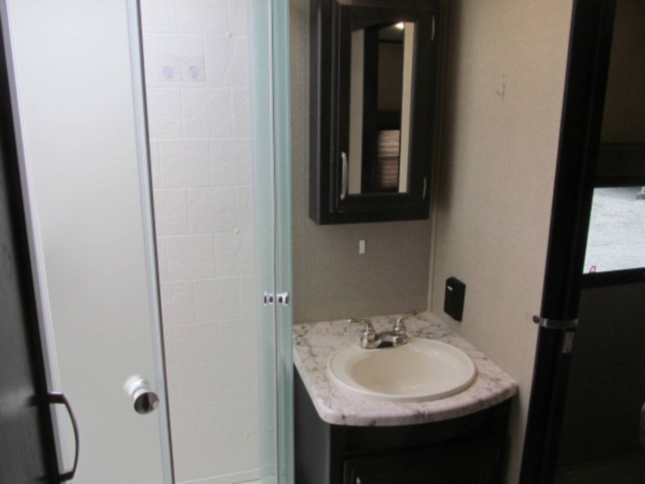 A photo of this 2016 Grand Design Imagine 2950RL
