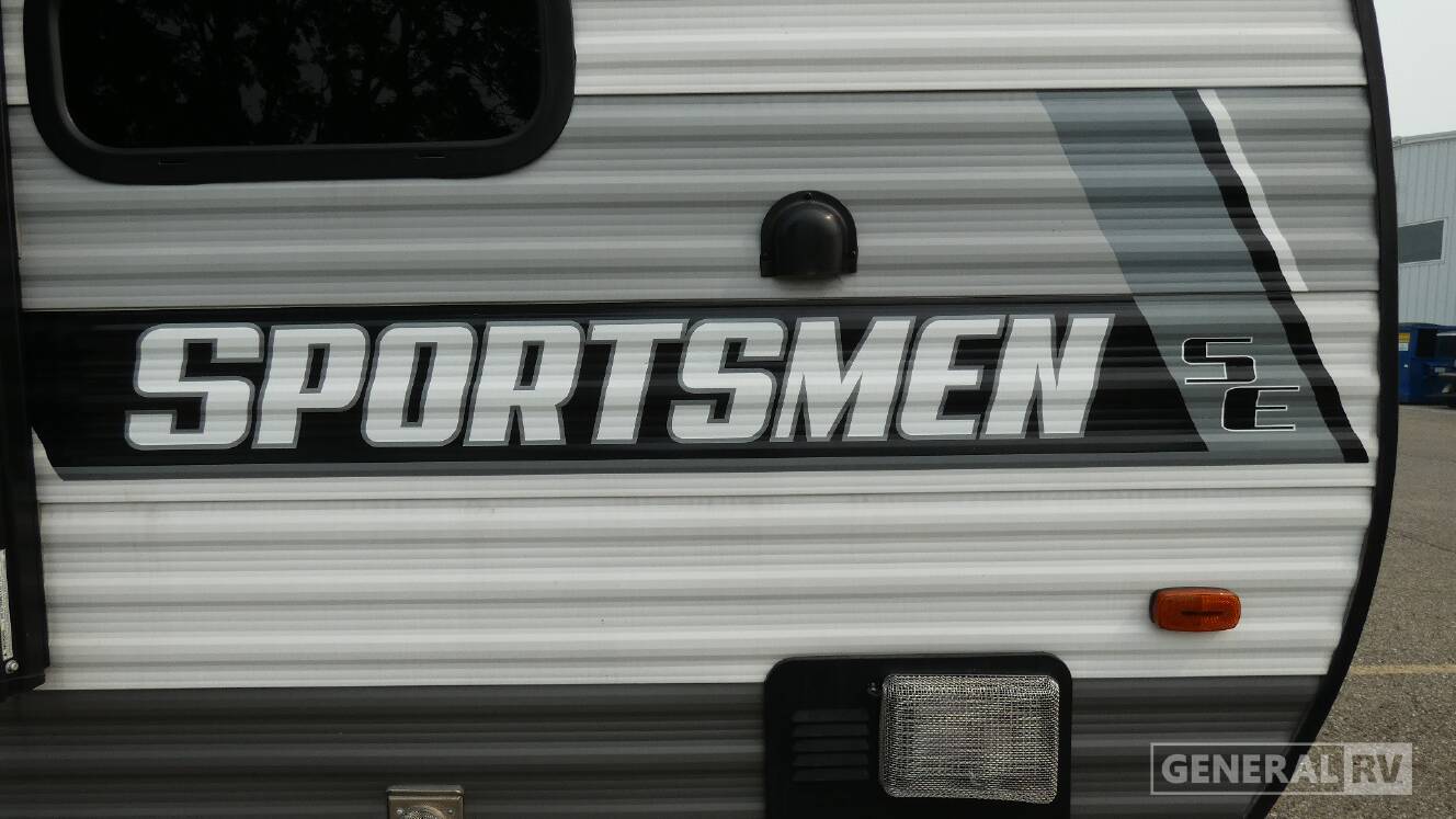 A photo of this 2022 Kz SPORTSMEN SE 231FKKSE