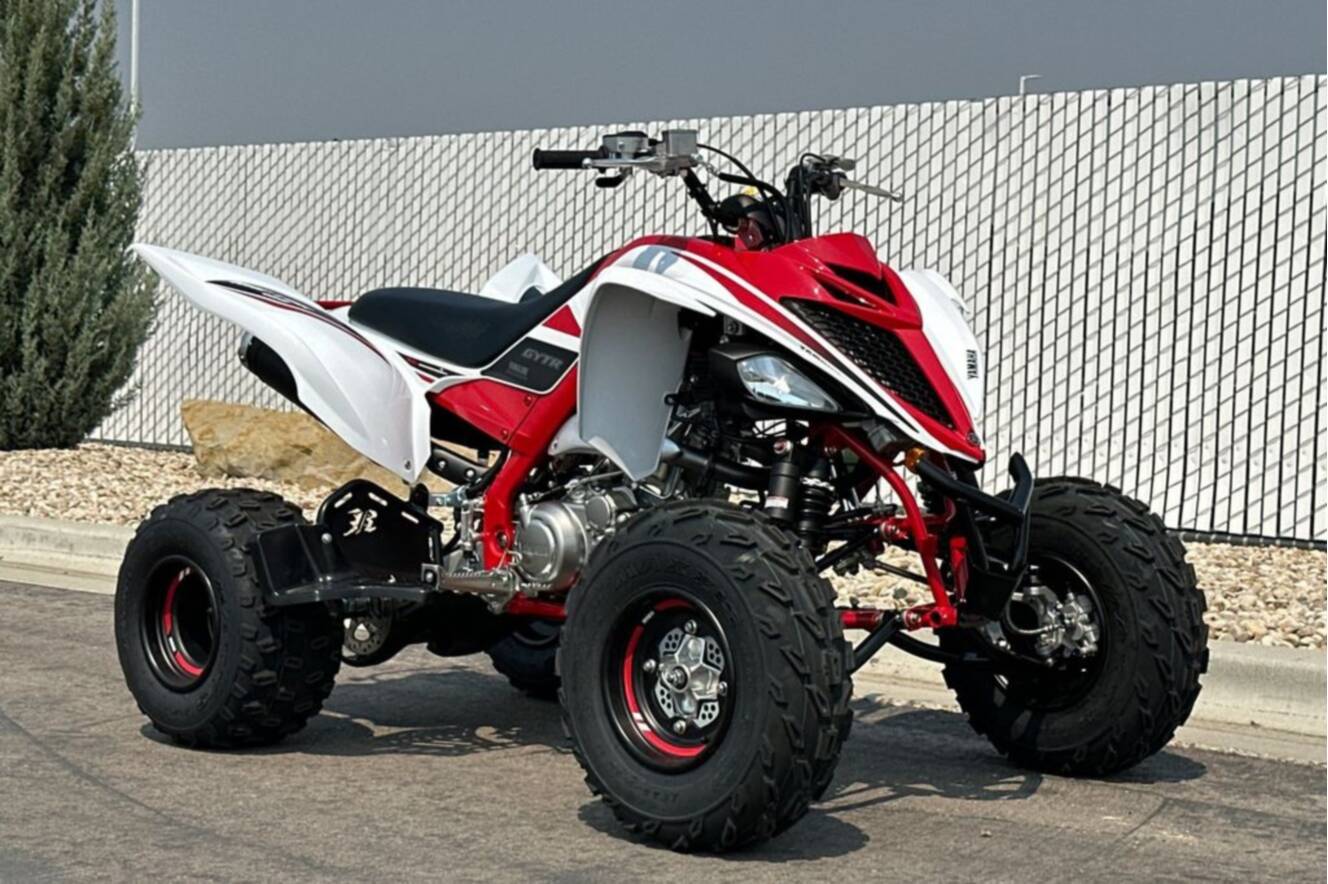 A photo of this 2026 Yamaha Raptor 700R SE