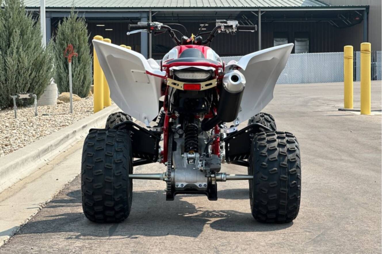 A photo of this 2026 Yamaha Raptor 700R SE