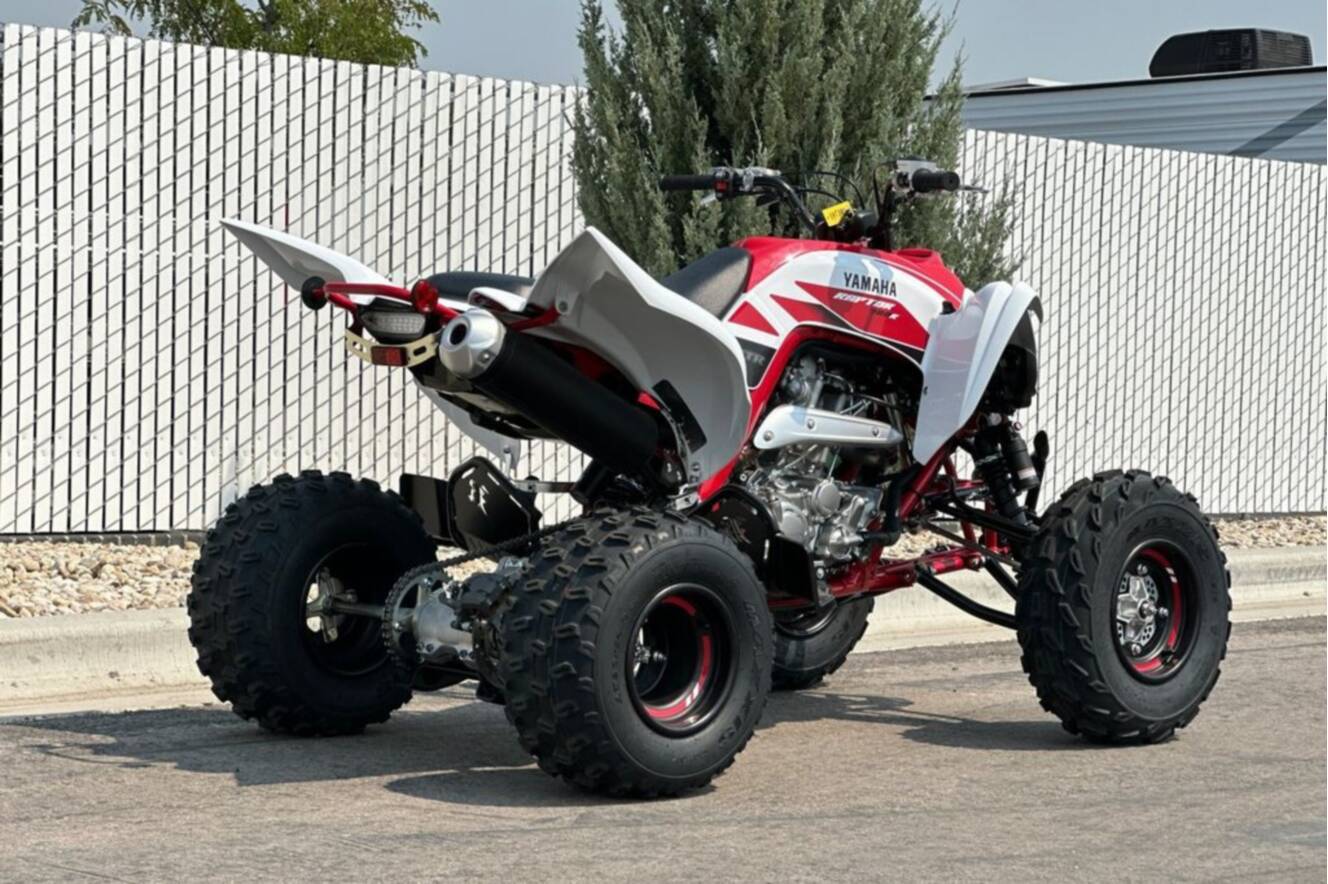 A photo of this 2026 Yamaha Raptor 700R SE