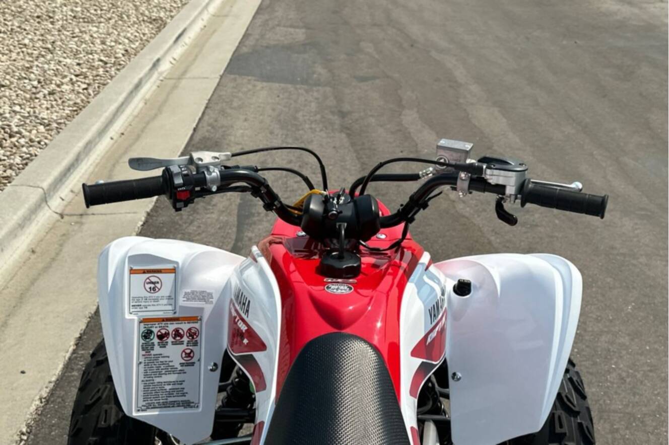 A photo of this 2026 Yamaha Raptor 700R SE