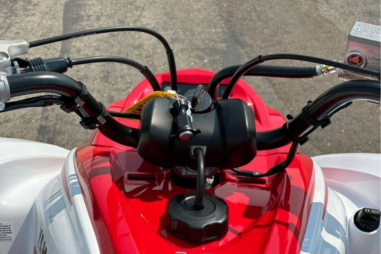 A photo of this 2026 Yamaha Raptor 700R SE