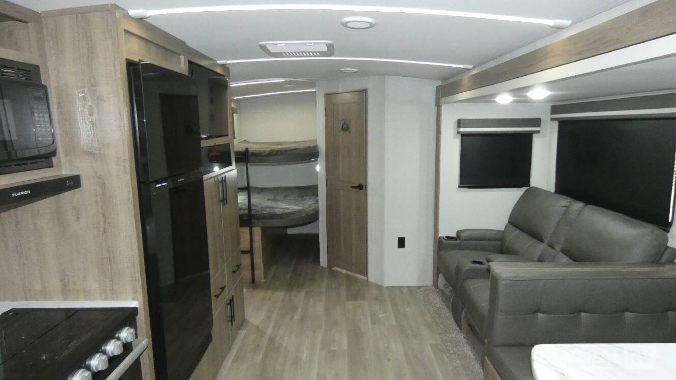 A photo of this 2025 Grand Design IMAGINE 2800BH