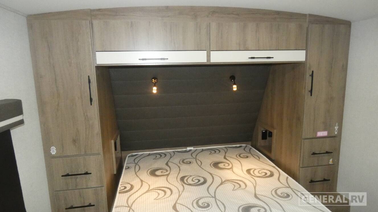 A photo of this 2025 Grand Design IMAGINE 2800BH