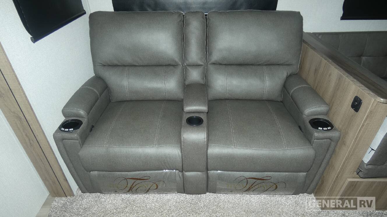 A photo of this 2025 Grand Design IMAGINE 2800BH