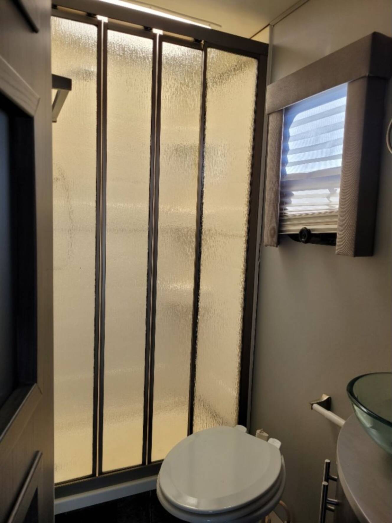 A photo of this 2014 Renegade Villagio 25RBS