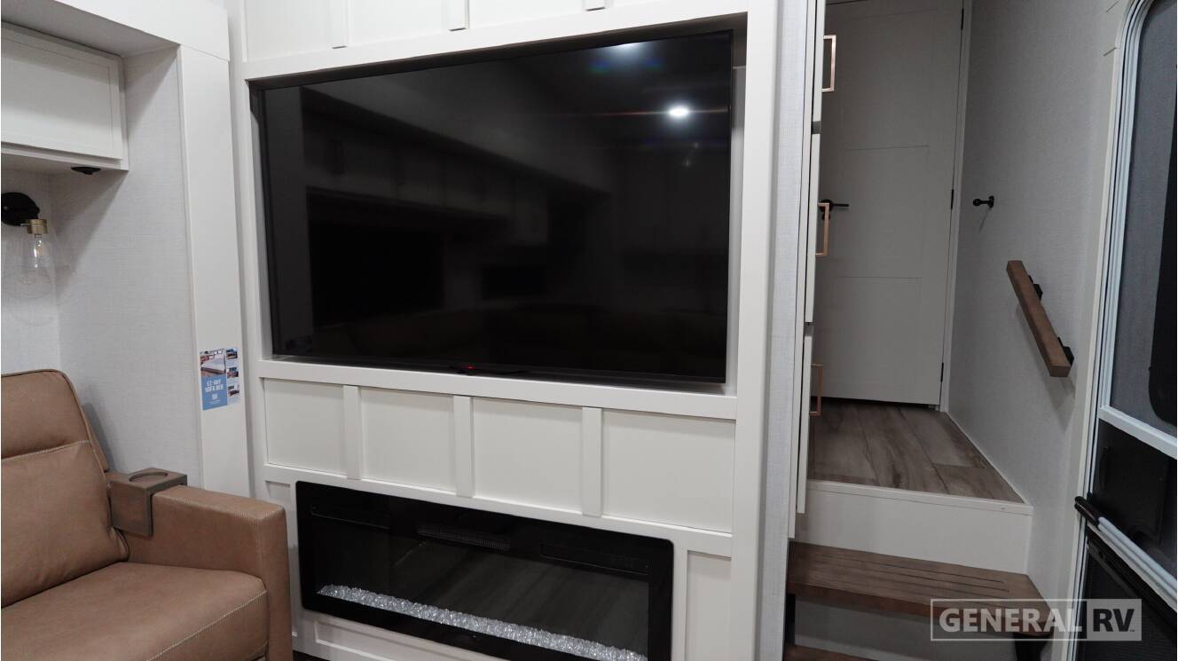 A photo of this 2027 Brinkley MODEL Z 3210