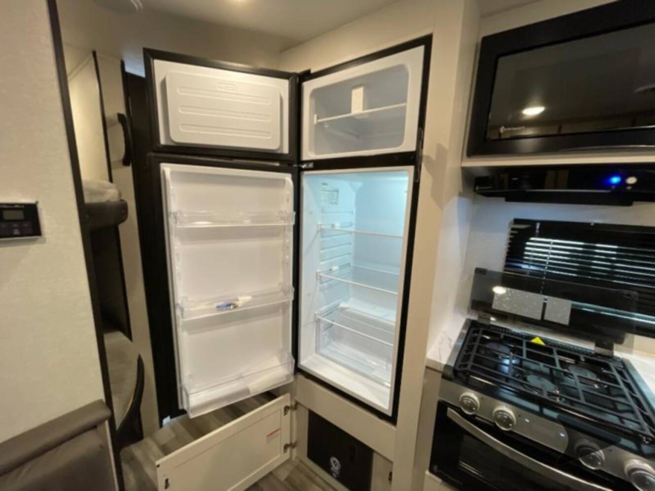 A photo of this 2026 Jayco Jay Flight SLX 260BHW
