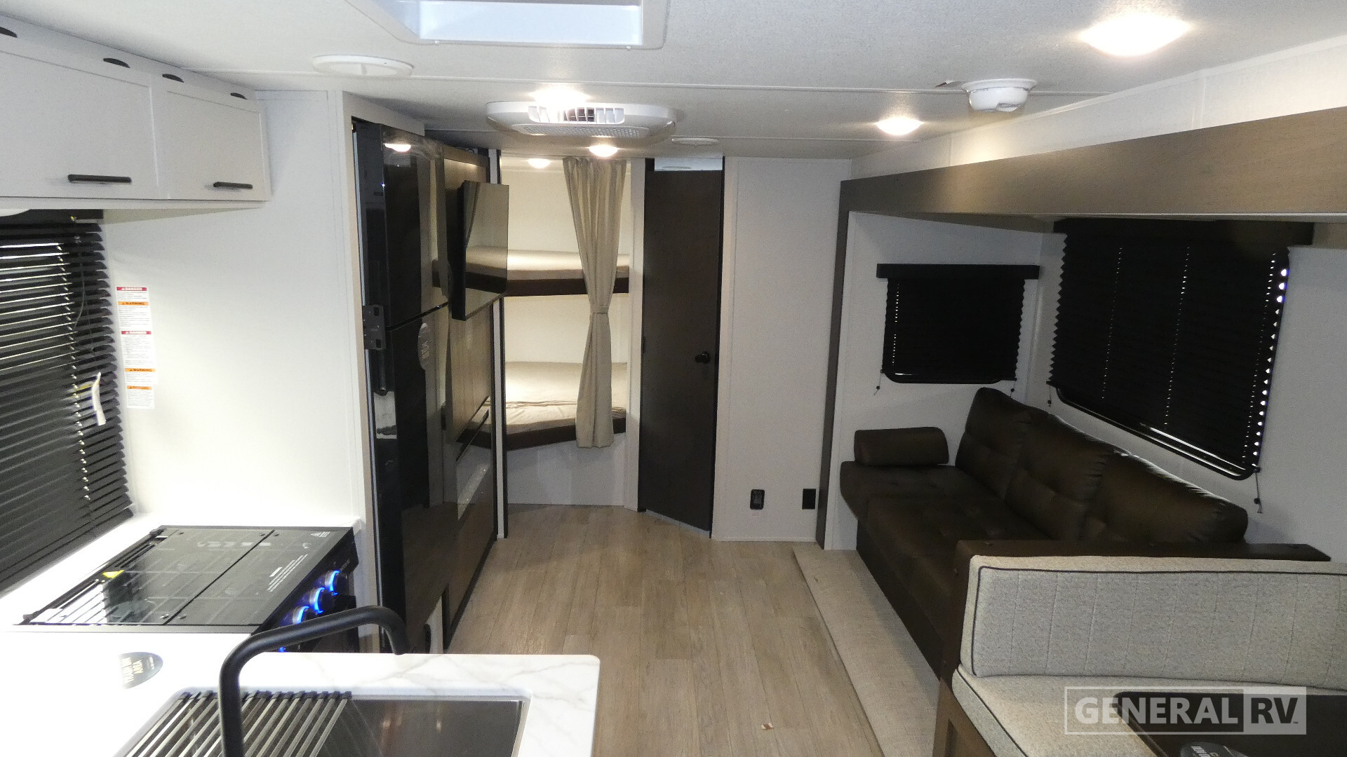 2027 Prime Time Rv AVENGER 26DBS in dover FL