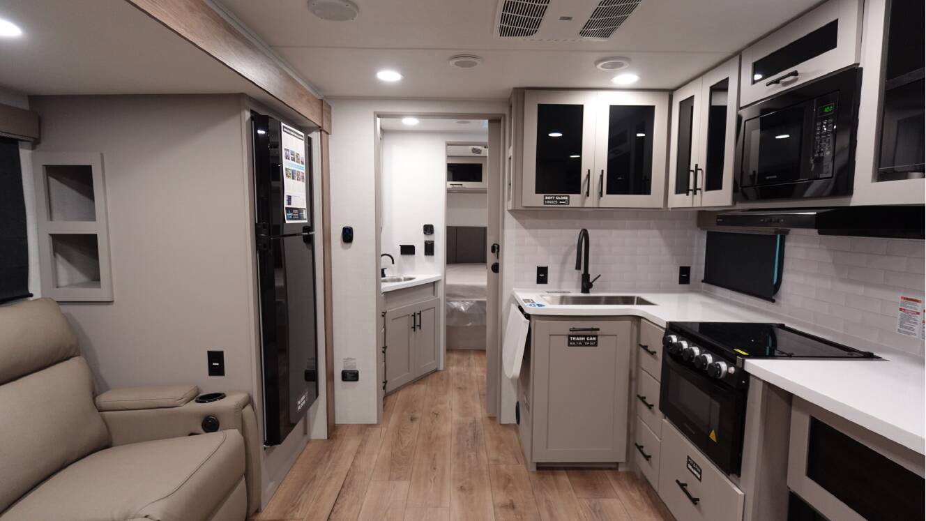 A photo of this 2026 Alliance Rv DELTA 252RL