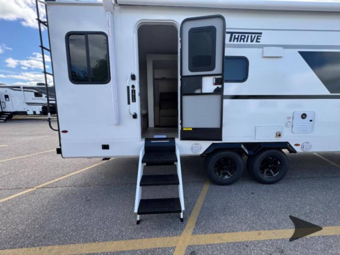 A photo of this 2026 Winnebago Thrive 25RLS