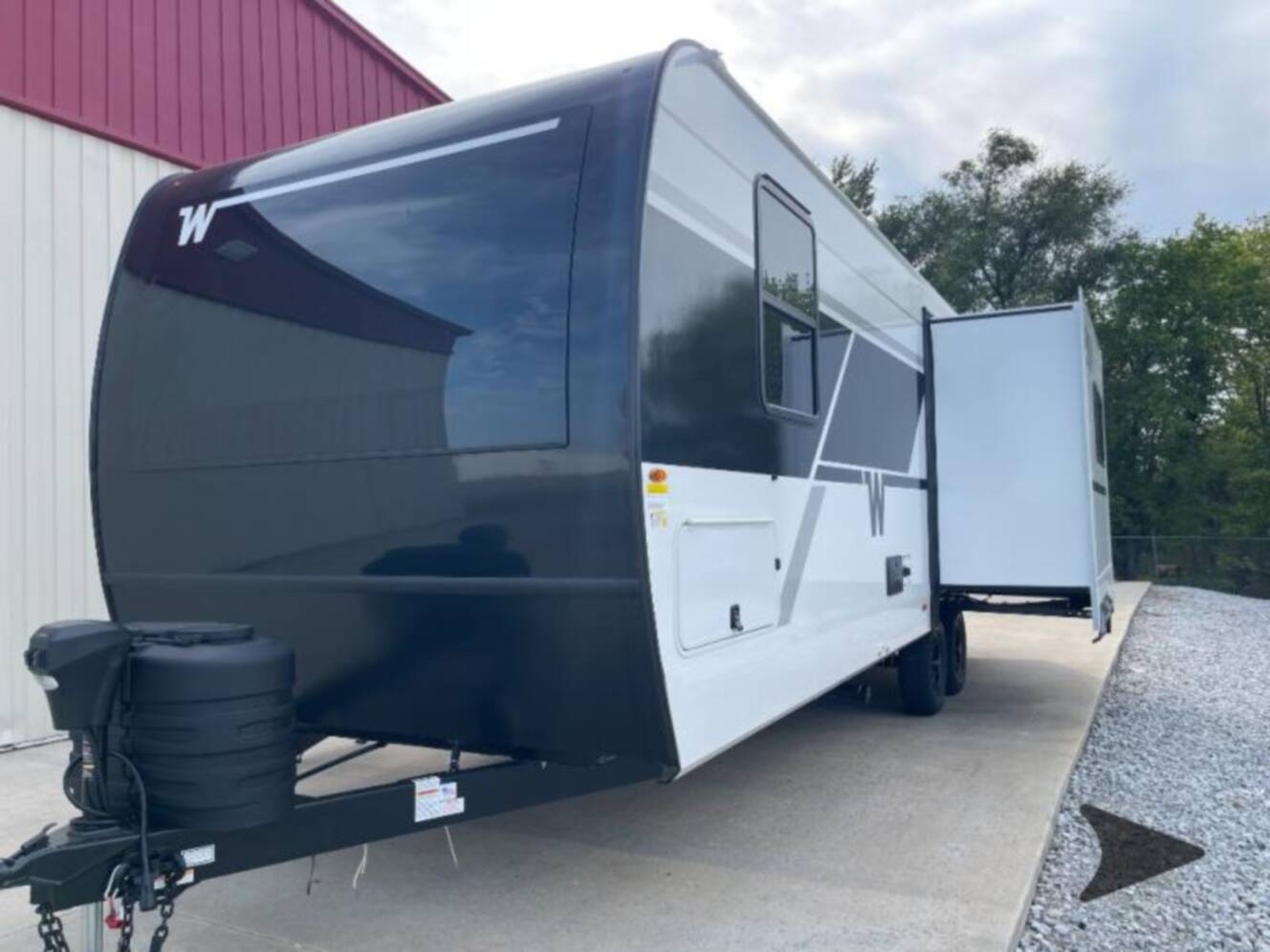 A photo of this 2026 Winnebago Thrive 25RLS