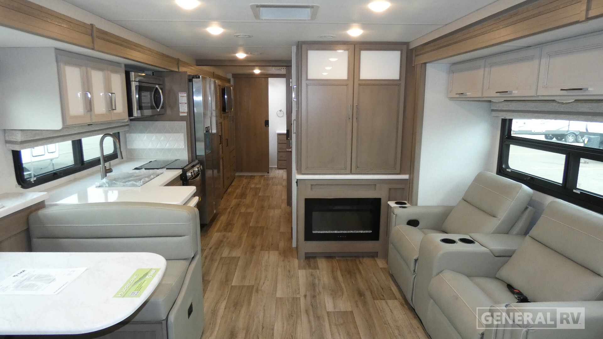 2027 Thor Motor Coach HURRICANE 36H in north canton OH