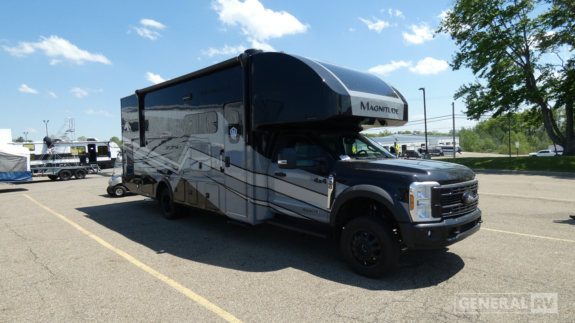 2027 Thor Motor Coach Magnitude Grand Z30 in north canton OH