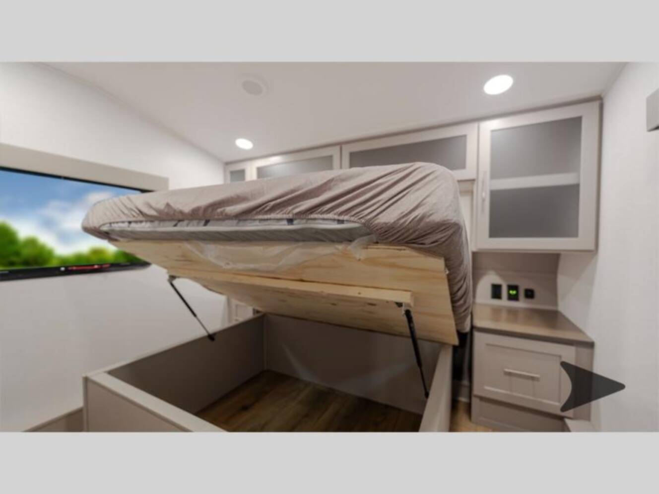 A photo of this 2026 Alliance Rv Avenue All-Access 30BH