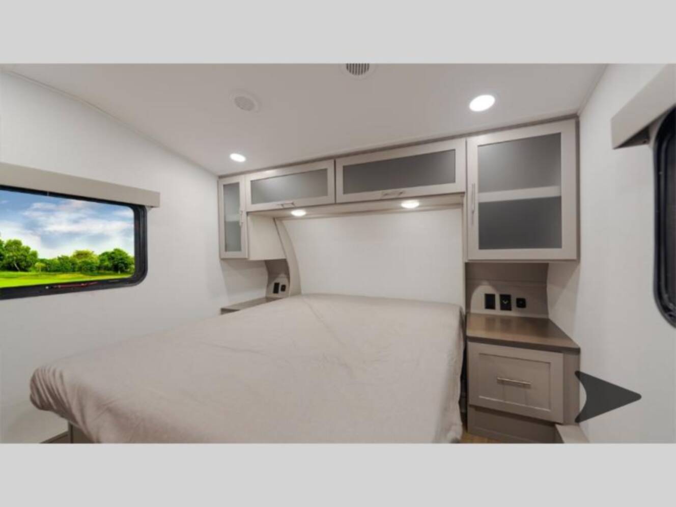 A photo of this 2026 Alliance Rv Avenue All-Access 30BH