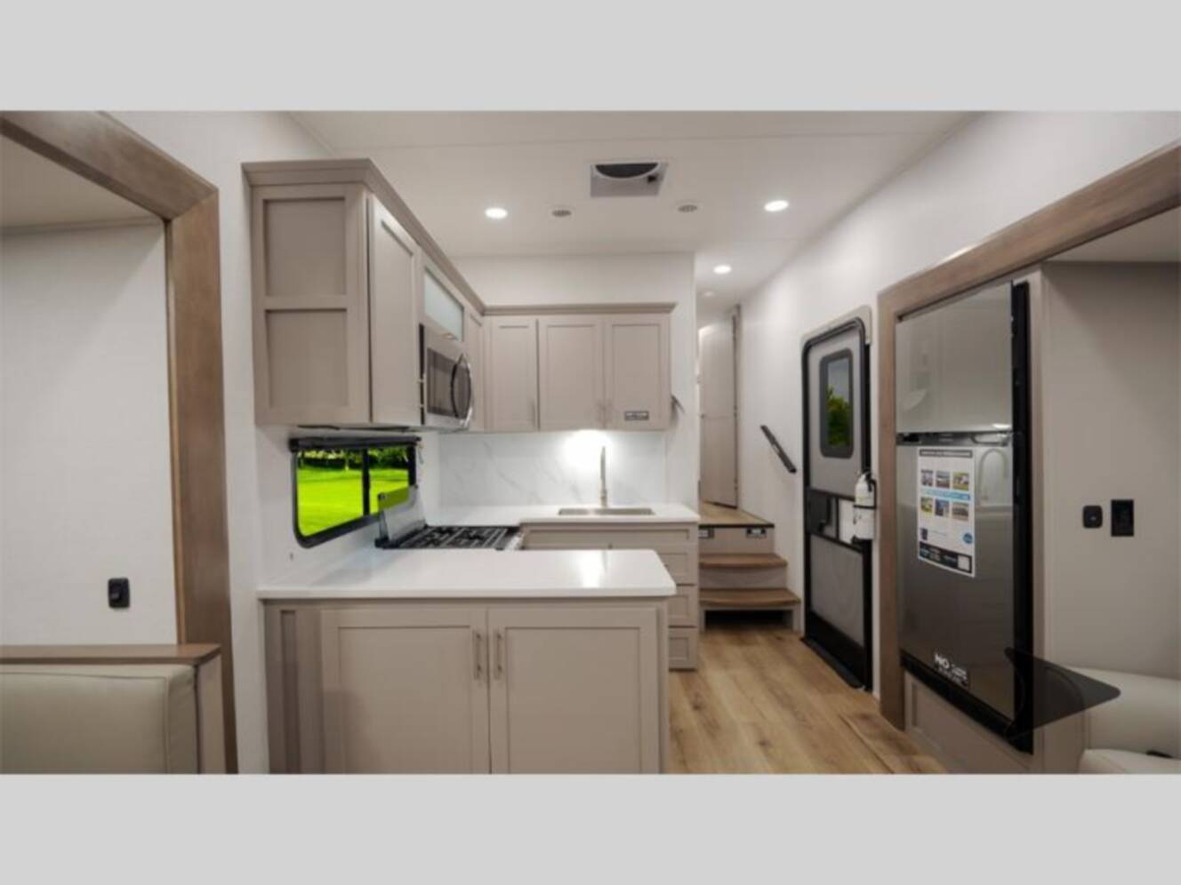 A photo of this 2026 Alliance Rv Avenue All-Access 30BH