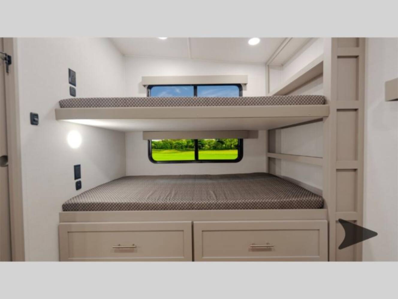 A photo of this 2026 Alliance Rv Avenue All-Access 30BH