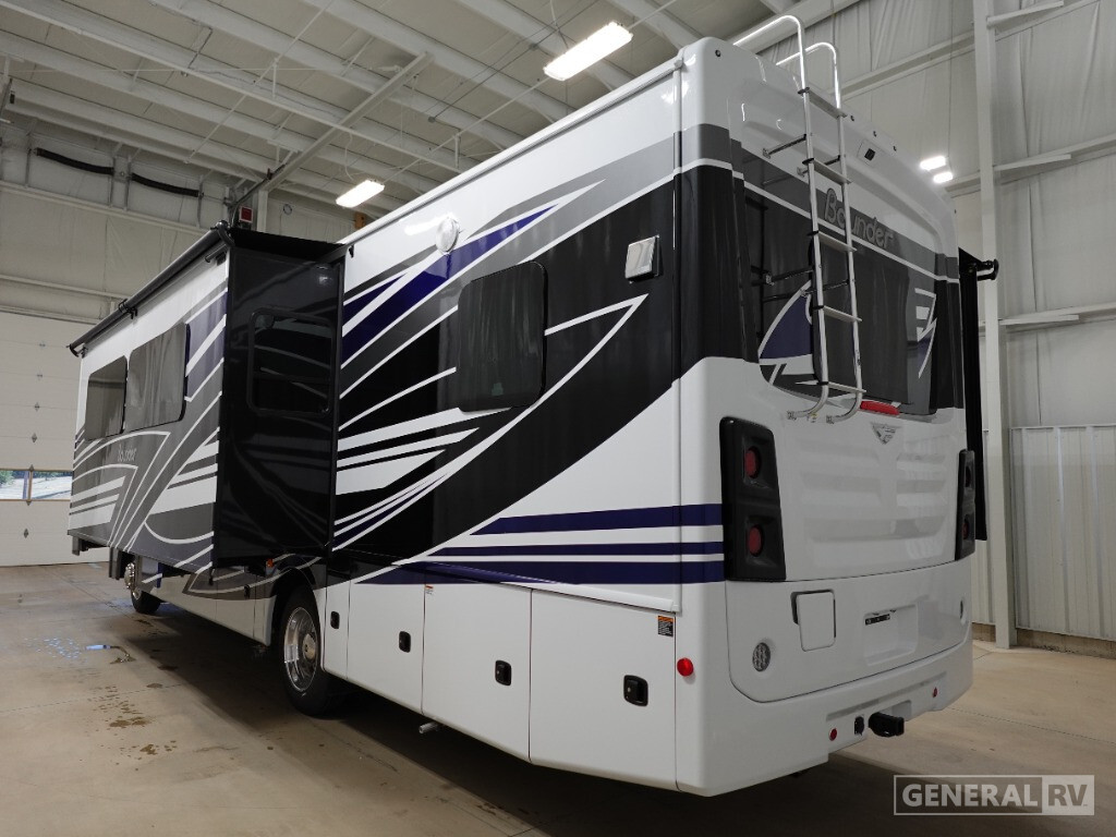 2026 Fleetwood BOUNDER 33C in draper UT