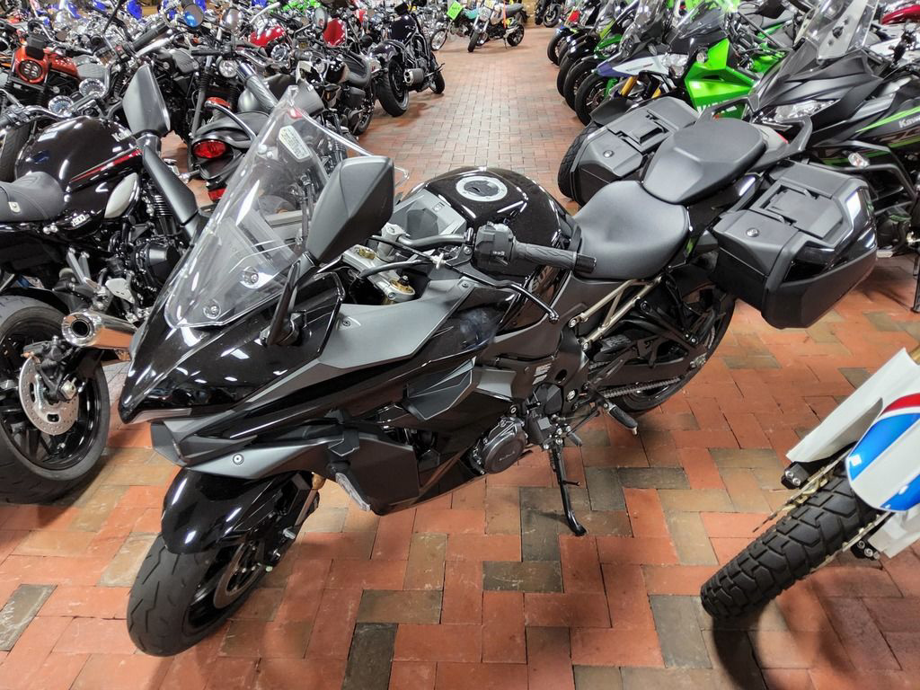 2022 Suzuki GSX-S 1000GT+ 1000GT+ in Charlotte, NC