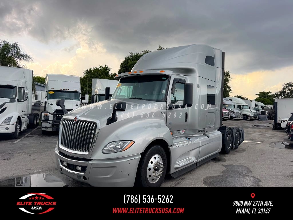 2020 International LT in Miami, FL