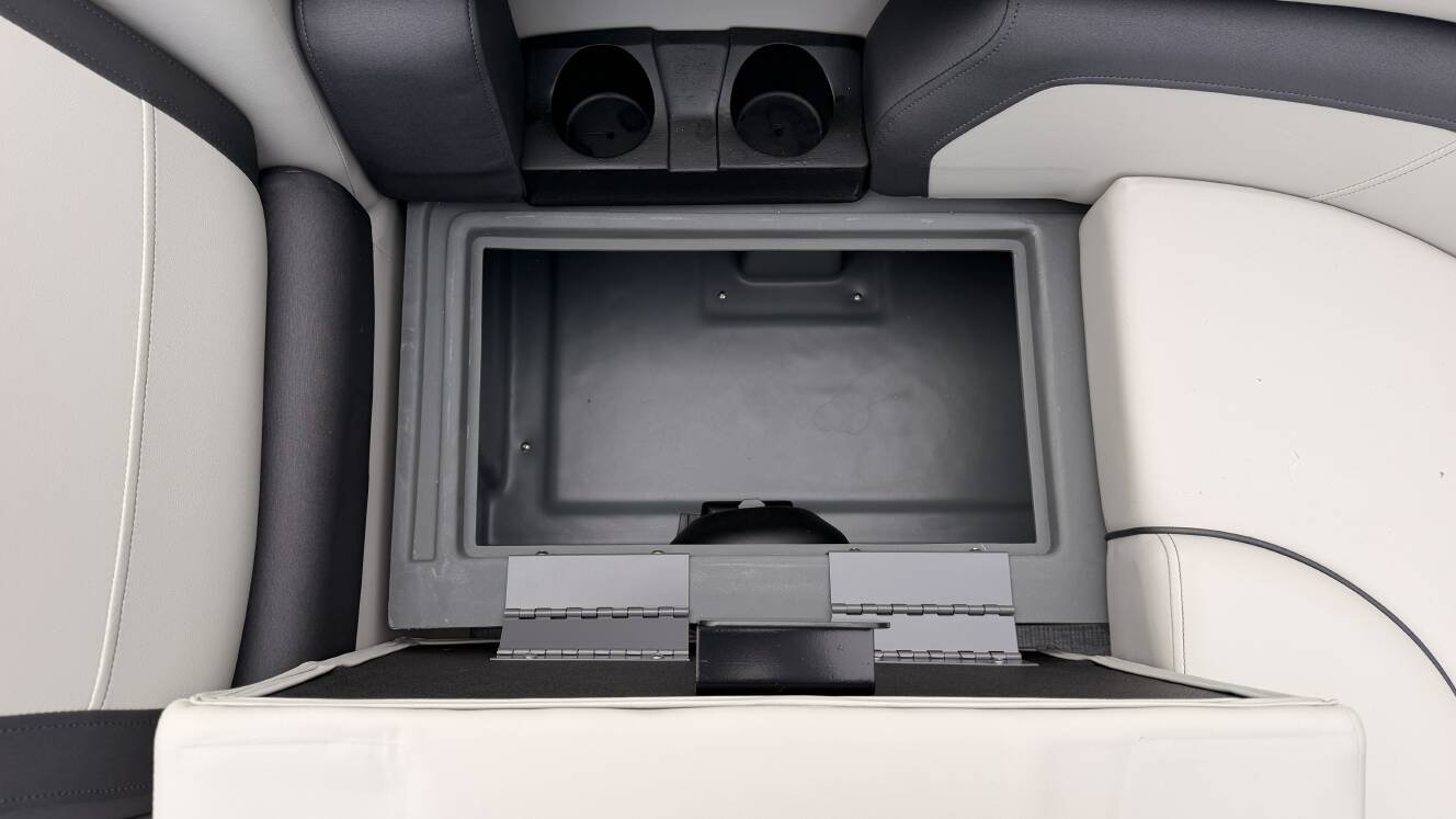 A photo of this 2027 Starcraft EX 20 Q DH