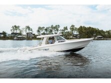 Boston Whaler 350 Realm Review image