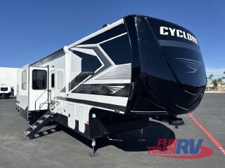 2026 HEARTLAND CYCLONE 3913