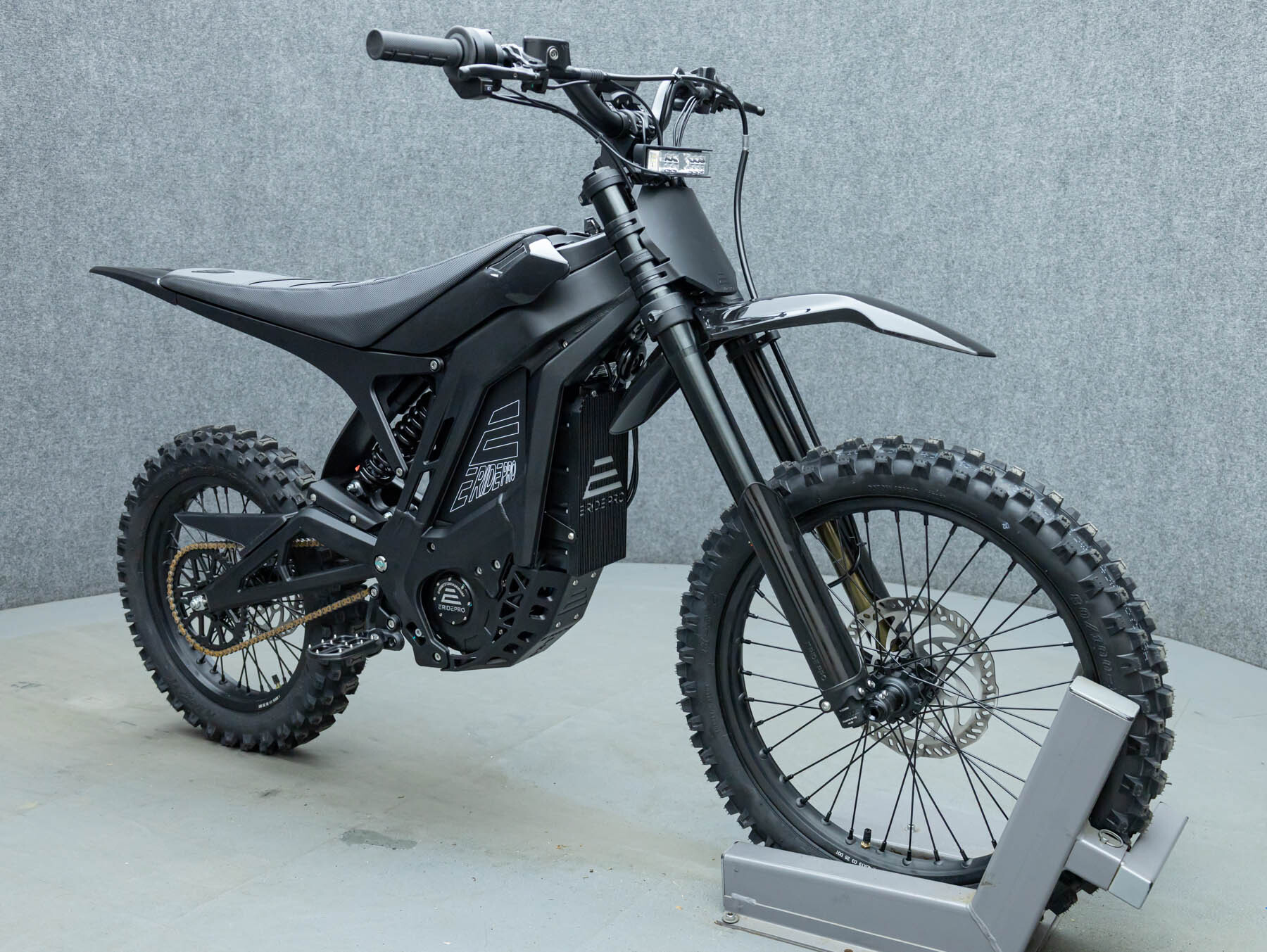 2026 E Ride Pro SR 16"/19" LONG SEAT in Pembroke, NH