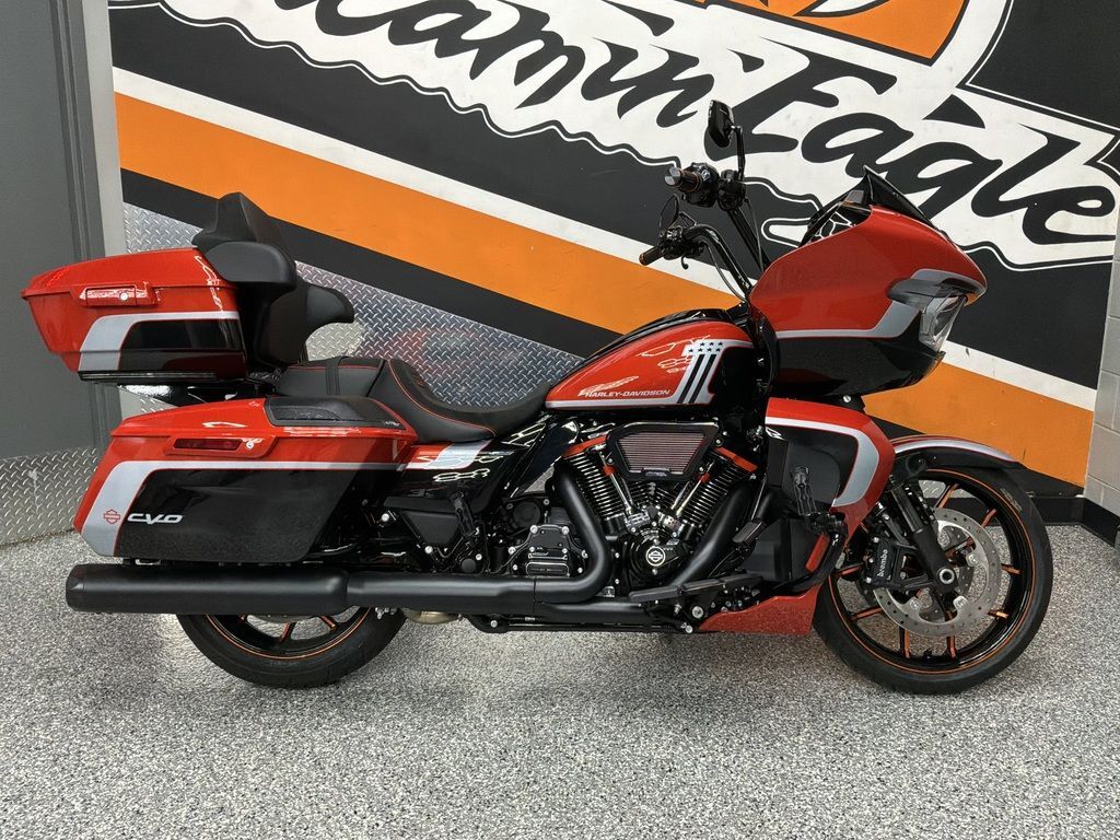 2024 Harley-Davidson® FLTRXSE - CVO Road Glide SHD FLTRXSE in Denver, CO