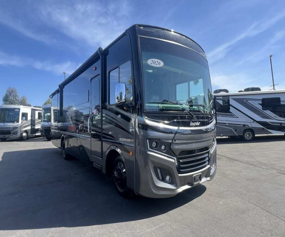 2026 Fleetwood BOUNDER 33C in san diego CA