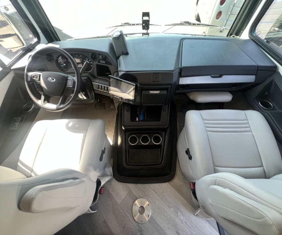 2026 Fleetwood BOUNDER 33C in san diego CA