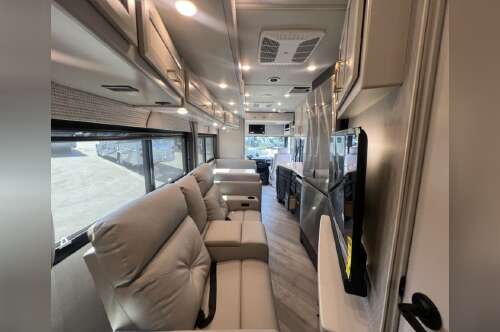 2026 Fleetwood BOUNDER 33C in san diego CA