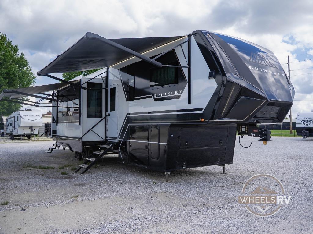 2025 Brinkley Model G 4100 Fifth Wheel Toy Hauler RV