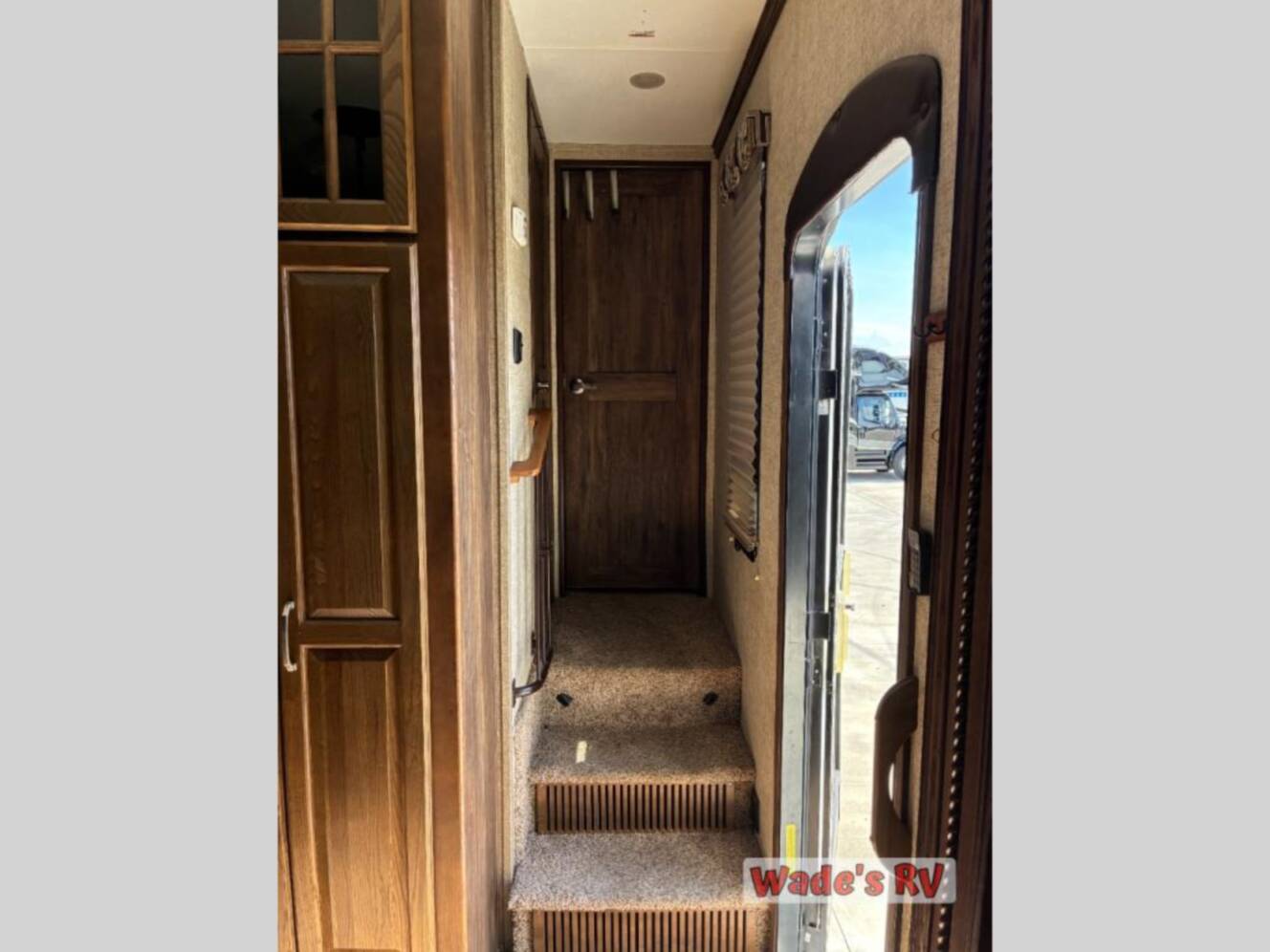A photo of this 2015 Keystone Rv Alpine 3900RE