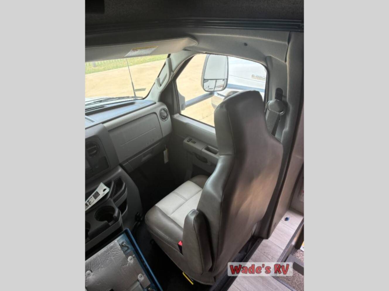 A photo of this 2026 Coachmen Rv Leprechaun 319MB Ford 450