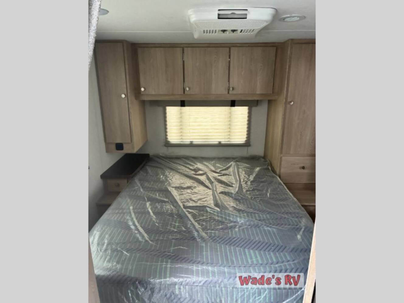 A photo of this 2026 Coachmen Rv Leprechaun 319MB Ford 450