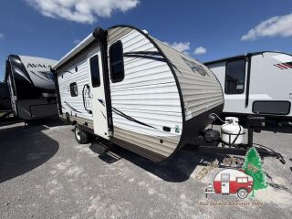 2017 FOREST RIVER WILDWOOD FSX 196BH