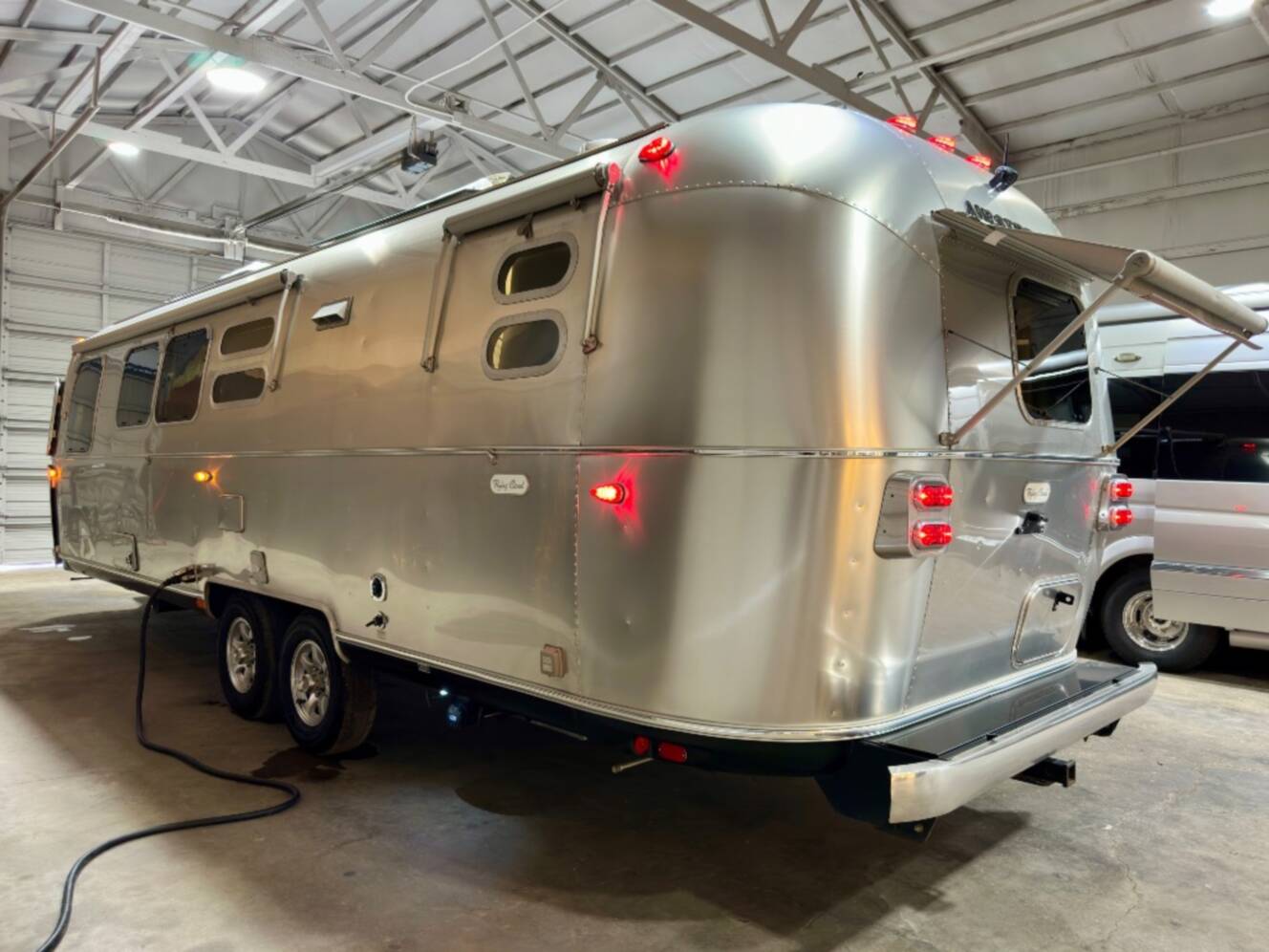 A photo of this 2023 Airstream Flying Cloud 30FB Bunk