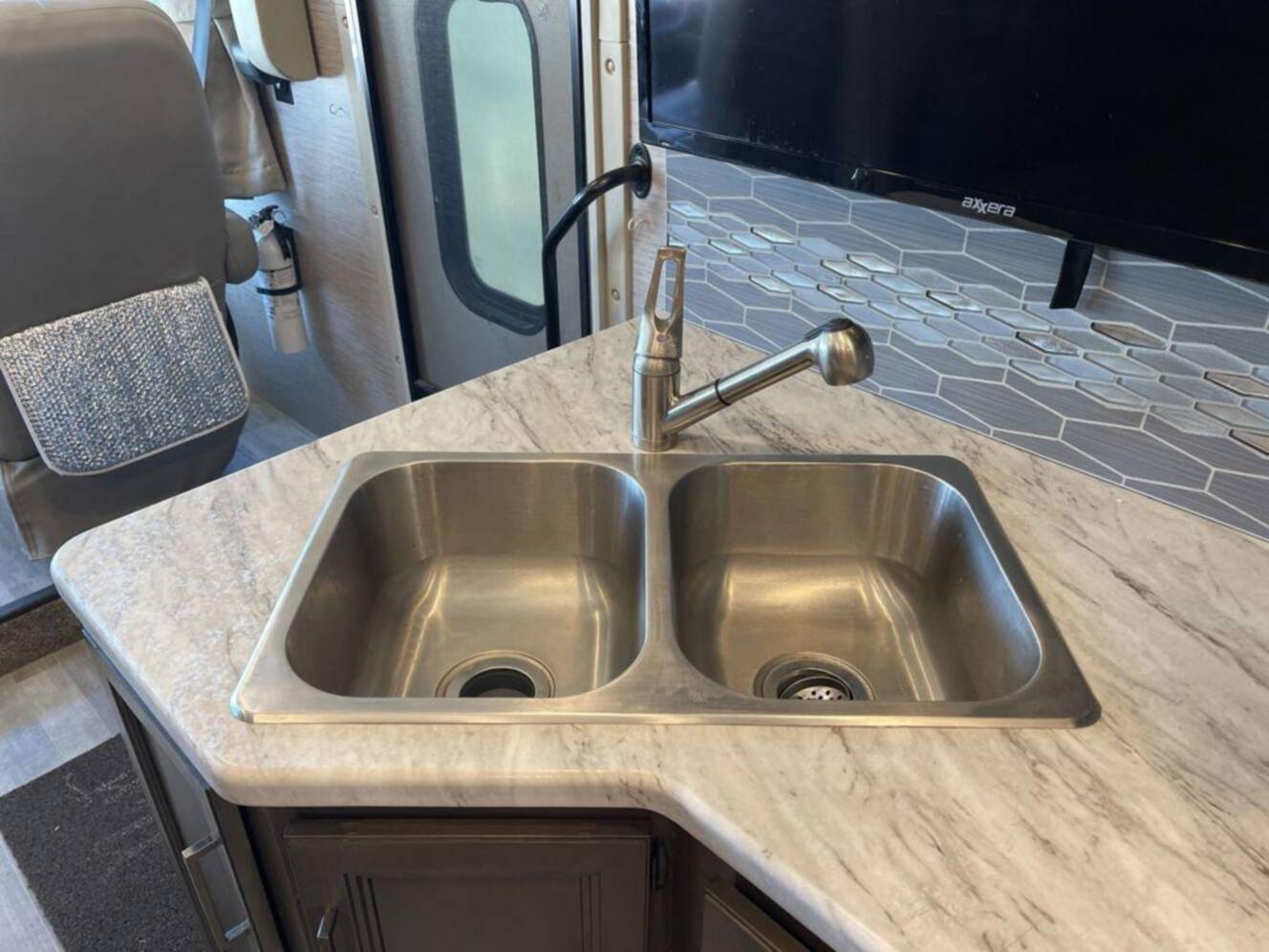 A photo of this 2021 Thor Motor Coach Freedom Traveler A27