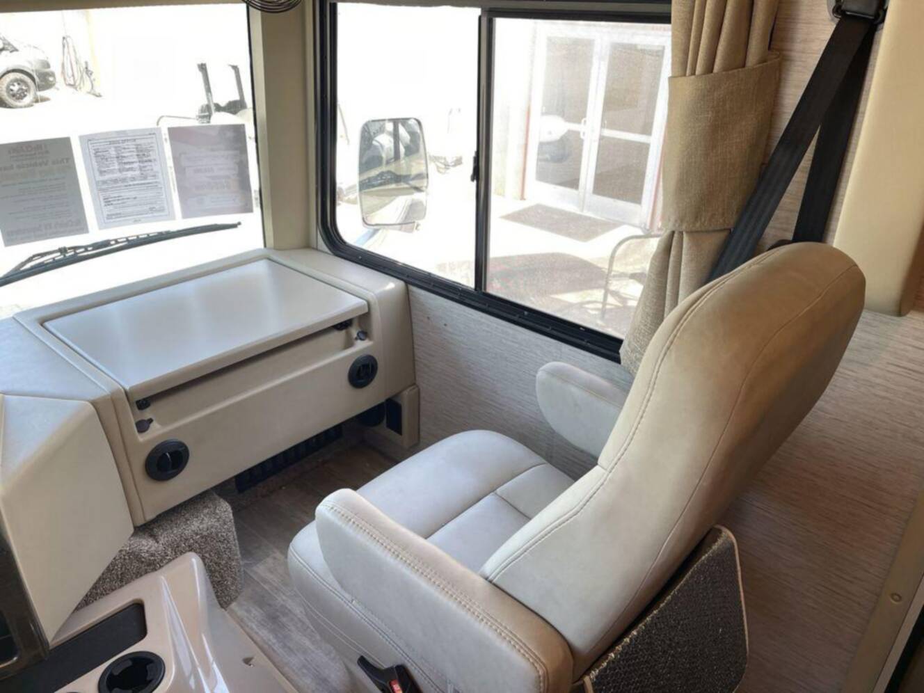 A photo of this 2021 Thor Motor Coach Freedom Traveler A27