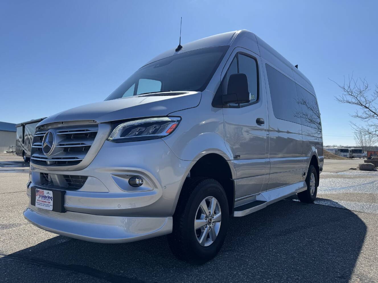 A photo of this 2026 Midwest Luxe Cruiser 144 D4 AWD