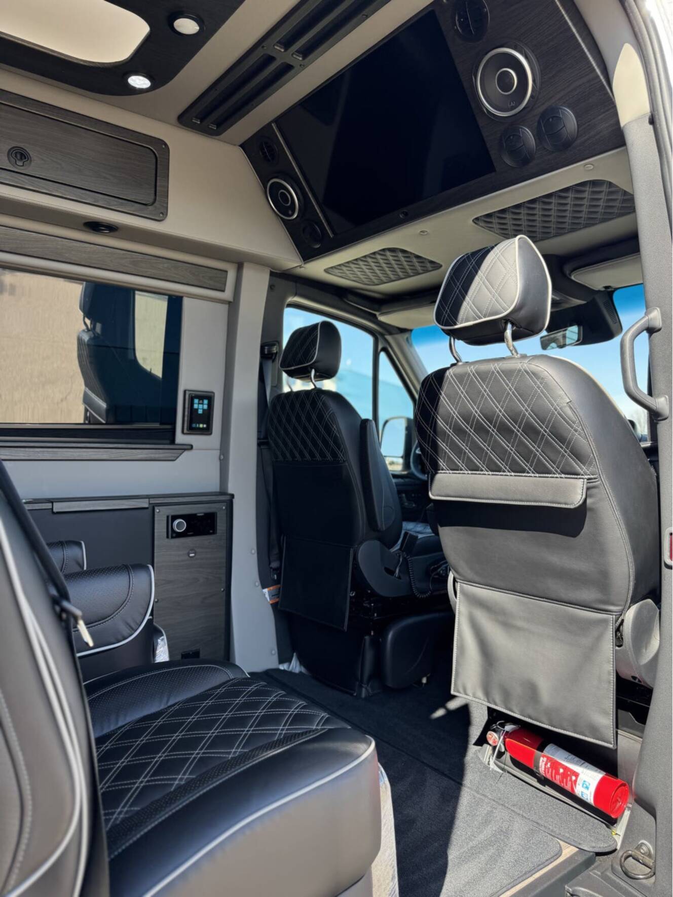 A photo of this 2026 Midwest Luxe Cruiser 144 D4 AWD