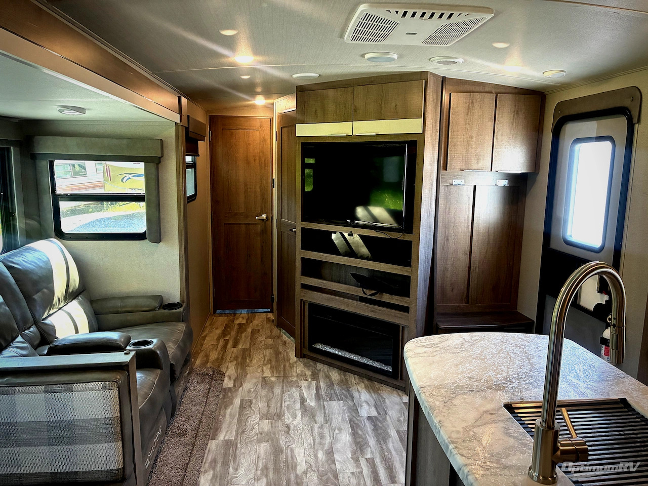 View more photos of this listing