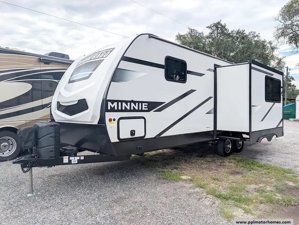2023 Winnebago Minnie 2529RG in summerfield FL