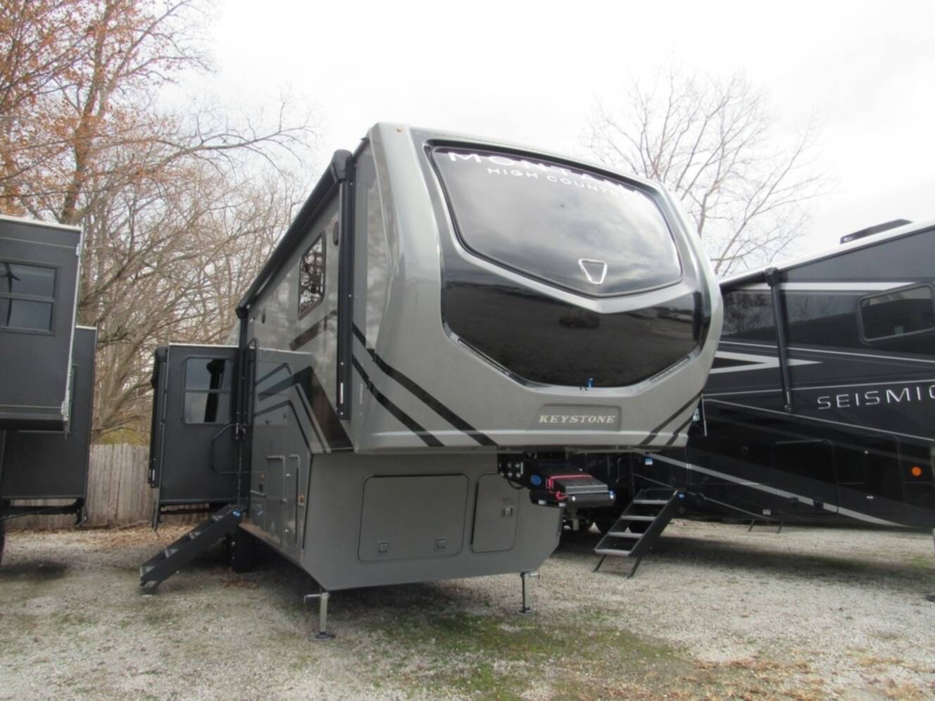 A photo of this 2026 Keystone Montana High Country 295RL